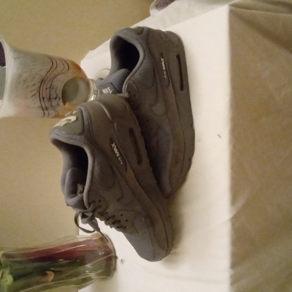 Nike Air Max - Picture 3 of 4